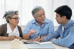 lawyer discussion to family